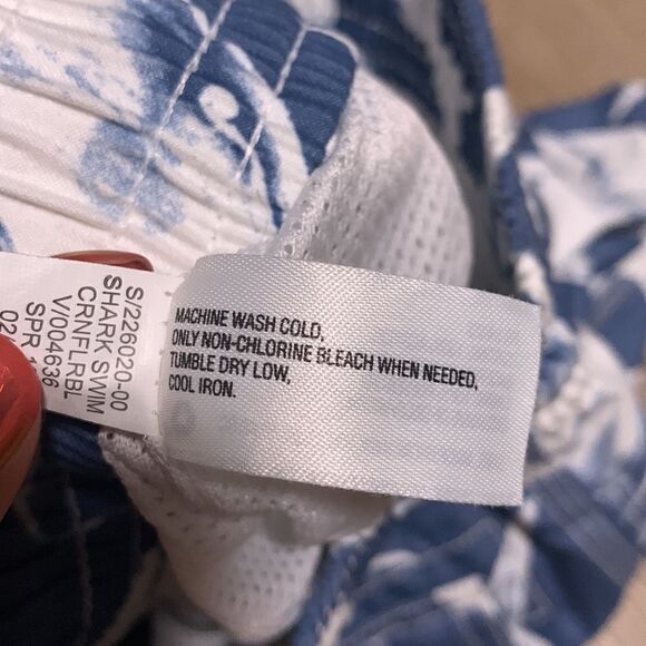 NWT Gap Kids Swim Trunks - Picture 7 of 8